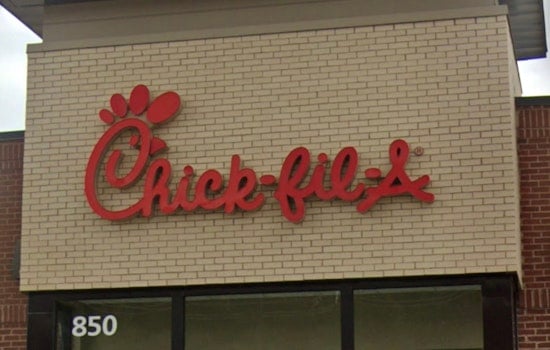 Gretna Flocks To New Chick-fil-A As 1,500 Orders Swamp Opening Day