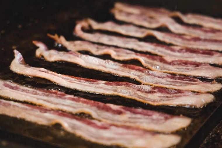 Grocery Outlet Bacon Bombshell, 12,000 Pounds Vanish From Northwest Shelves