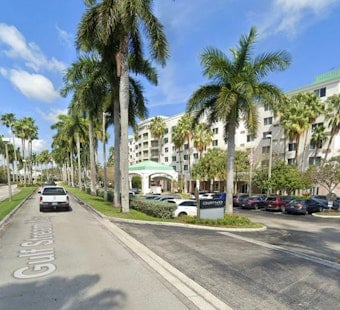 Gun-Toting Suspect Points Weapon Into Dania Beach Hotel Lobby In Botched Carjacking