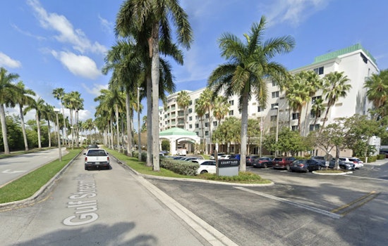 Gun-Toting Suspect Points Weapon Into Dania Beach Hotel Lobby In Botched Carjacking
