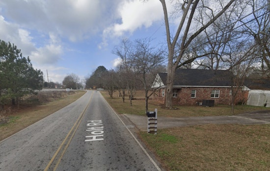 Gunfire Outside Lithonia Home Leaves One Wounded On Holt Road
