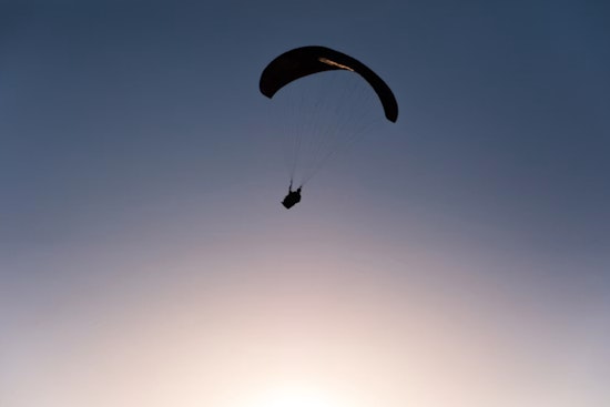 Gust of Wind Turns Orange Skydive Deadly for Boston Man