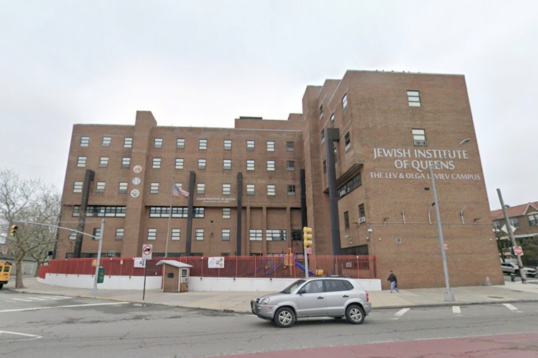 Hammer Chaos Outside Queens Jewish School Leaves 8-Year-Old Hurt