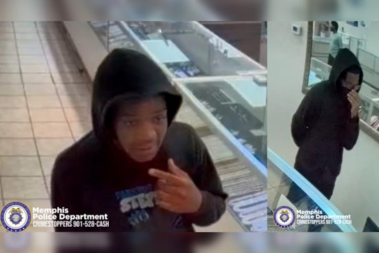 Hammer-Wielding Thieves Hit Parkway Village Jeweler for $80K Haul