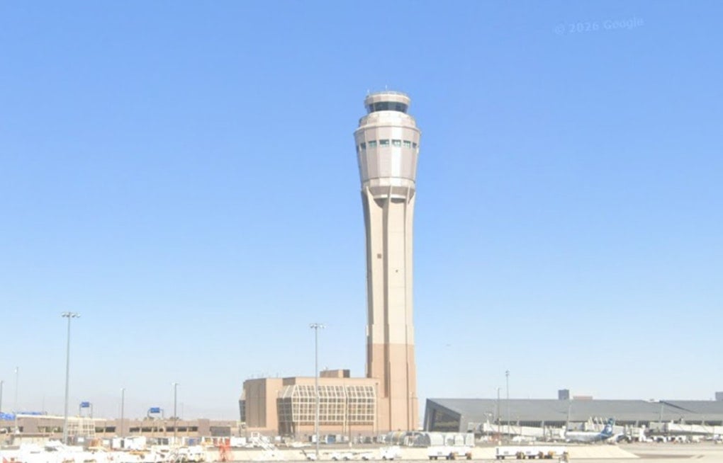 Handcuffed Senior Strolls Out on ICE at Vegas Airport
