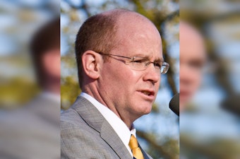Harmon Took $50K From Online Sweepstakes Firm Under Scrutiny, Now Vows Charity Dump