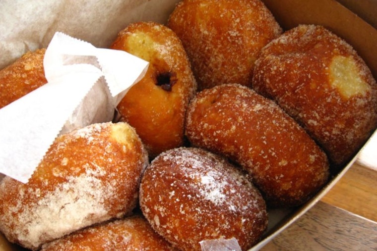 Hawaiian Doughnut Darling Pipeline Malasadas Plots Second Las Vegas Shop