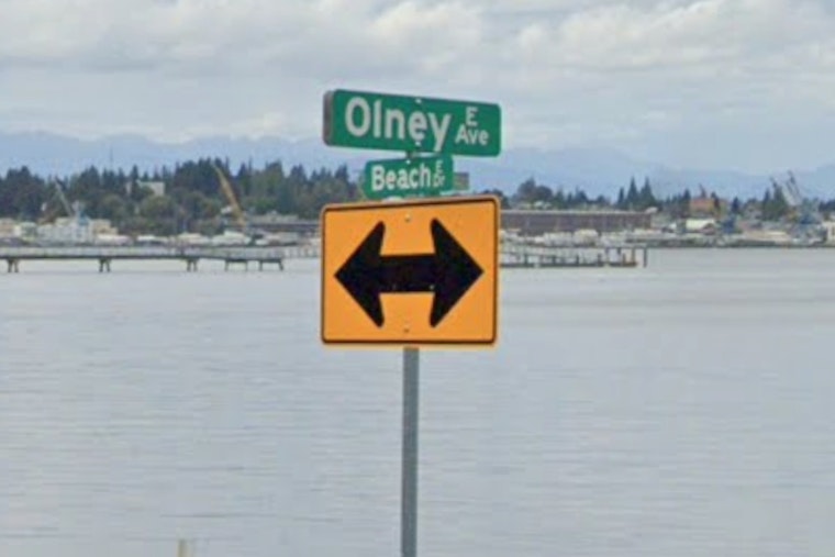 Hero Bystander Dives Into Sinclair Inlet To Pull Driver From Submerged Pickup