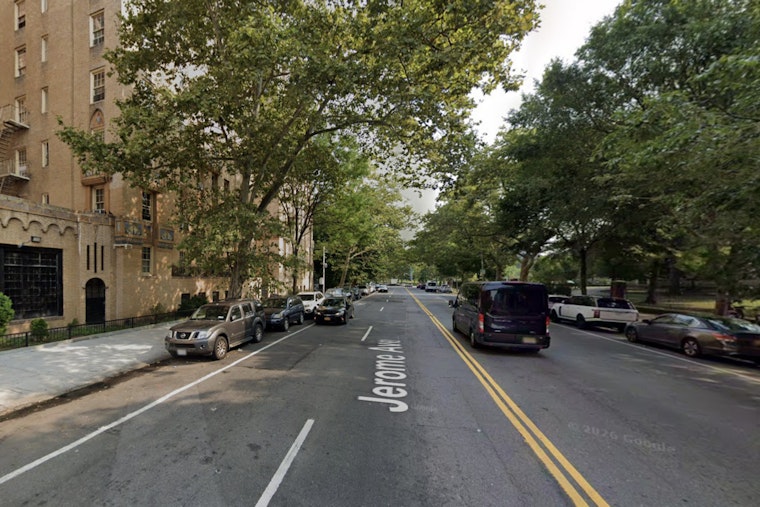 Highbridge Man Stabbed In Back Of Head As Attacker Flees Up Jerome Ave