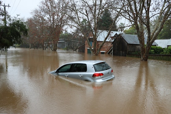 Holiday Deluge Turns Bishop Ford Into Car Trap On Far South Side
