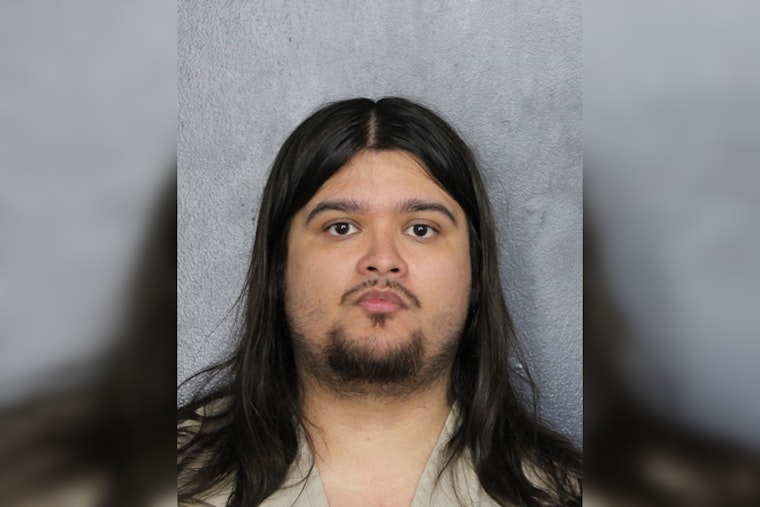 Hollywood Man Accused of Enticing 14-Year-Old D.C. Girl on Discord