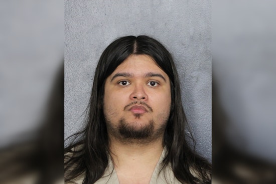 Hollywood Man Accused of Enticing 14-Year-Old D.C. Girl on Discord