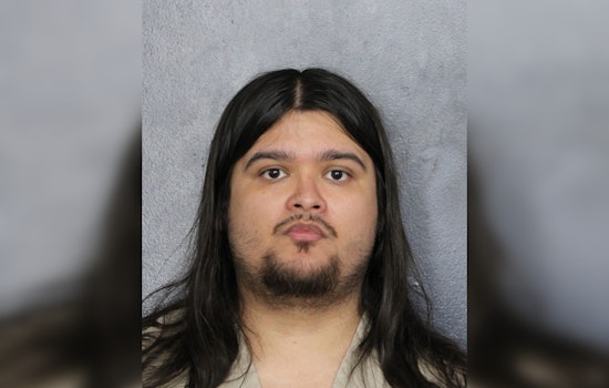 Hollywood Man Accused of Enticing 14-Year-Old D.C. Girl on Discord