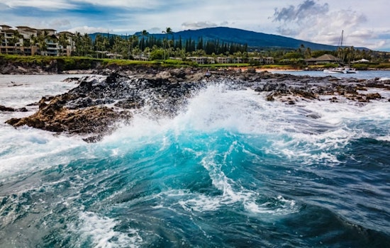 Honolulu Braces As Breezy Trades Whip Up Surf Ahead Of Fausto