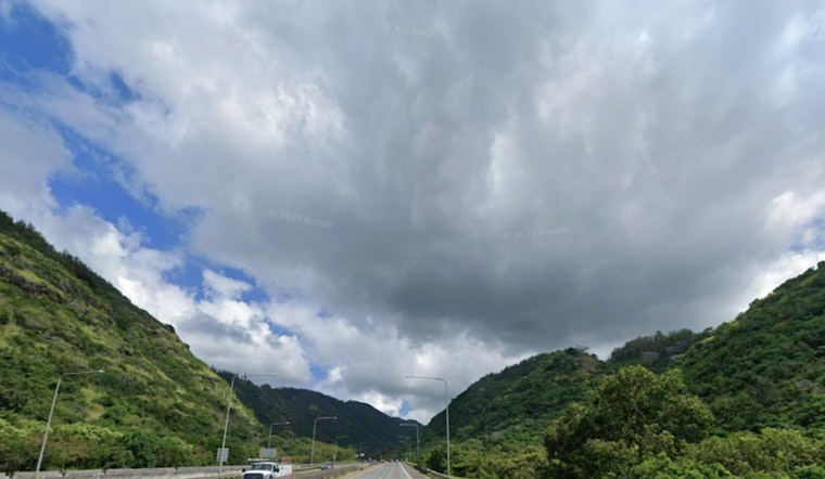 Honolulu Streets Soak As Quick Showers Roll In And Trades Rev Up Surf