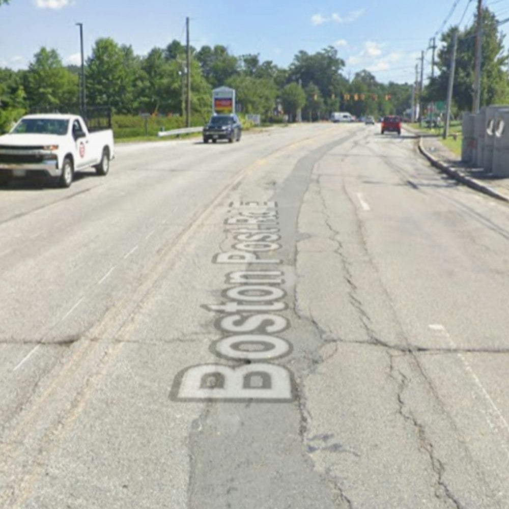Hot Chicken Heat Wave Headed For Marlborough's Wayside Crossing