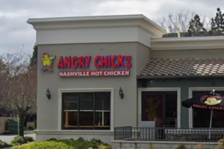 Hot Chicken Invasion: Angry Chickz Torches Palmdale With Nashville Heat