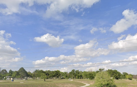 Houston Body Report Near Sims Bayou Sends Homicide Investigators To Gulf Freeway