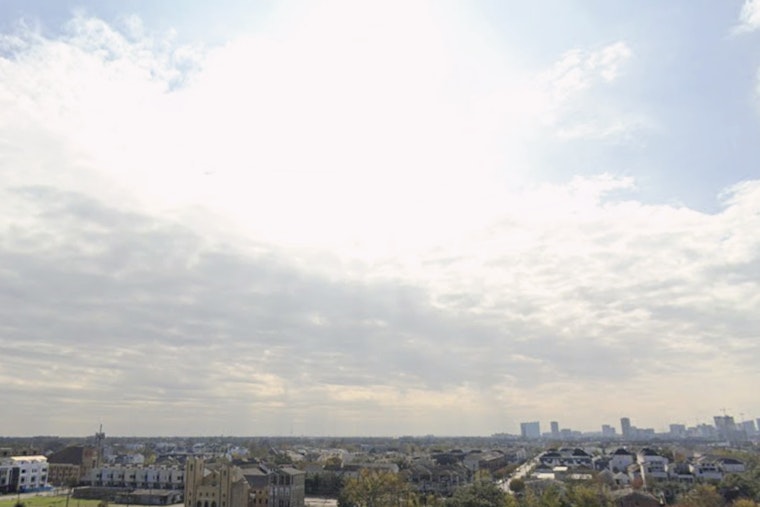 Houston Swelters Back Into Mid-90s as Storm Threat Bows Out
