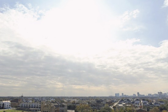Houston Swelters Back Into Mid-90s as Storm Threat Bows Out