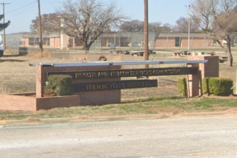 Houston Trio Walks on PR Bonds, Vanishes After Psych Hospital Release