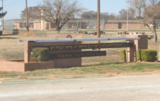 Houston Trio Walks on PR Bonds, Vanishes After Psych Hospital Release