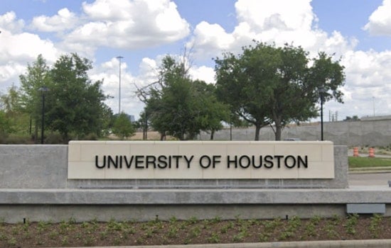 Houston U Jumps Into Nuclear Power Play To Make Texas Energy King