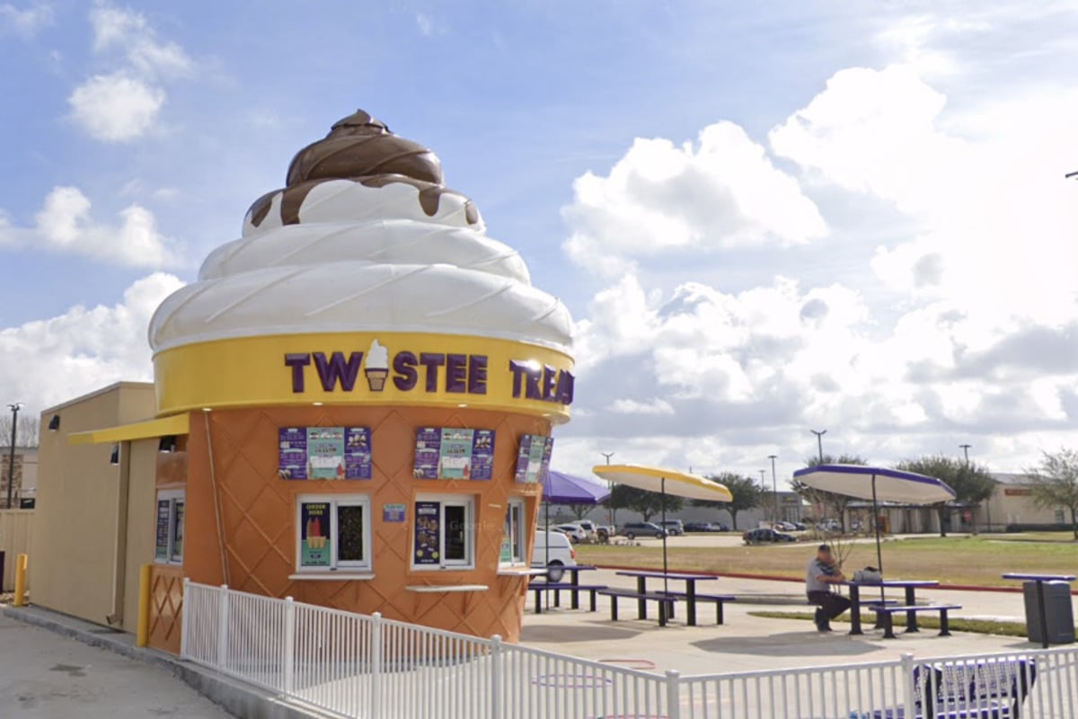 Houston's Giant Ice Cream Cones Have Finally Melted Away