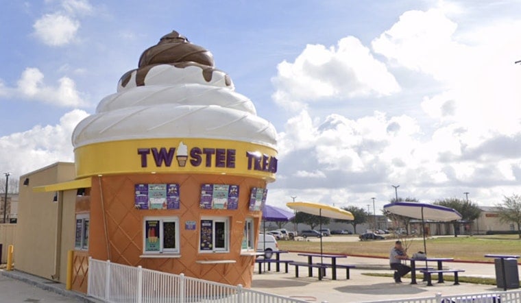 Houston's Giant Ice Cream Cones Have Finally Melted Away