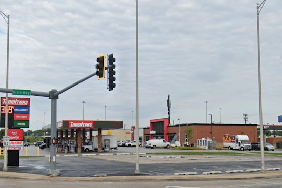 Hundreds Of Motorcycles Swarm Dan Ryan After Posen Gas Station Gathering