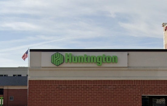 Huntington Axes 13 Michigan Branches, Metro Detroit Feels the Squeeze
