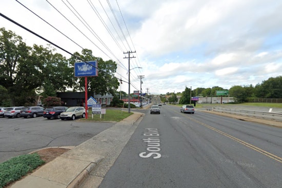 ICE Swarm Outside South Charlotte Latino Grocery Stuns Morning Crowd