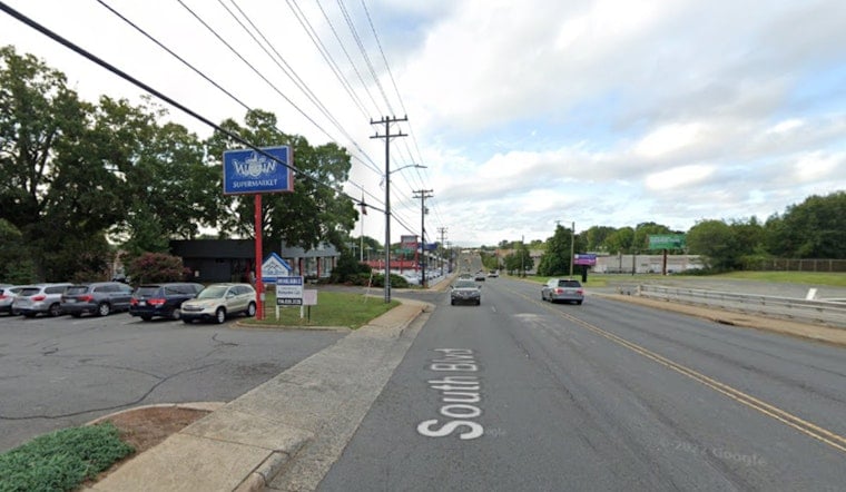 ICE Swarm Outside South Charlotte Latino Grocery Stuns Morning Crowd