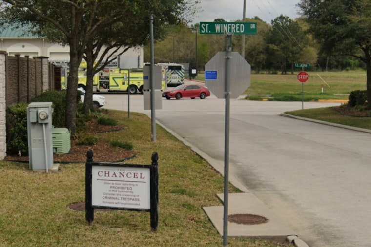 ICE Swarms Quiet Spring Street As Barricaded Man Gives Up After Morning Standoff