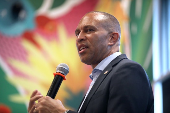 In Buffalo, Jeffries Vows To Gut Trump Medicaid Rule If Voters Flip The House