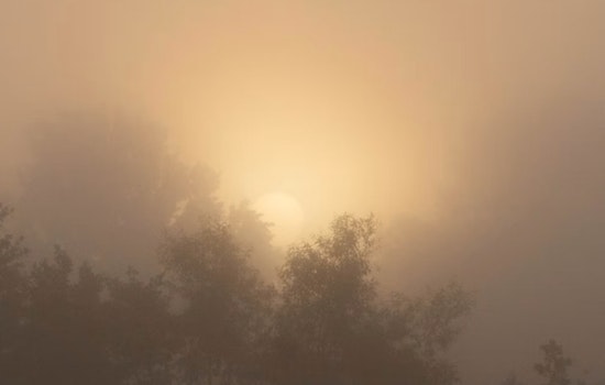 Indy Chokes on Smoky Sunrise as Knozone Alert Collides with Incoming Storms