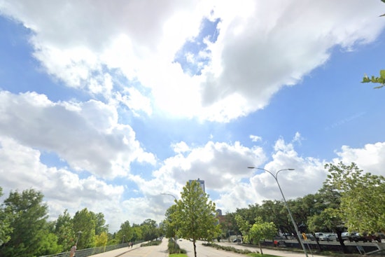 Indy Sizzles As Midweek Heat Advisory Slams City With Unhealthy Ozone