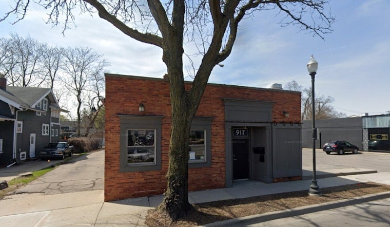 Inn Place No More: Royal Oak Bar Flips to For The Wise Seafood Bar