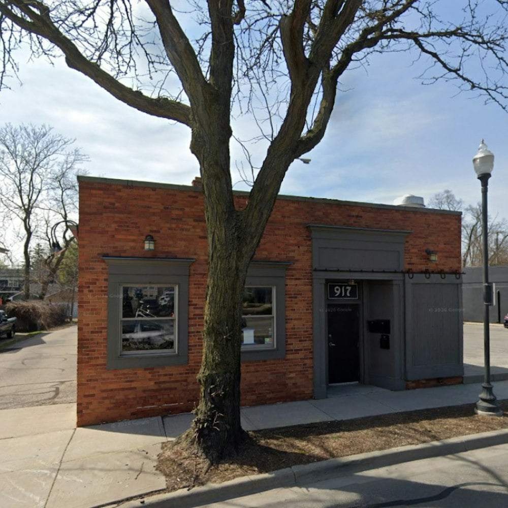 Inn Place No More: Royal Oak Bar Flips to For The Wise Seafood Bar