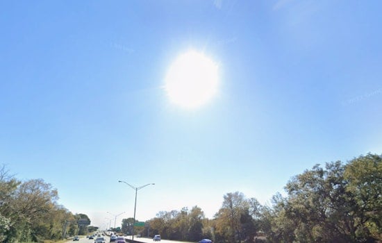 Jacksonville Sizzles Into Holiday Weekend As Rip Currents Stir