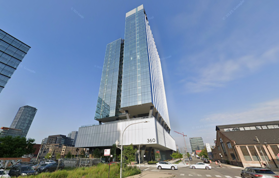 JPMorgan Fund Lands $213 Million Refi For Chicago Office Tower