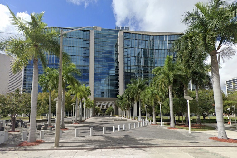 Jurors Nail Tampa Pill‑Mill Pharmacist For Flooding South Florida With Oxy