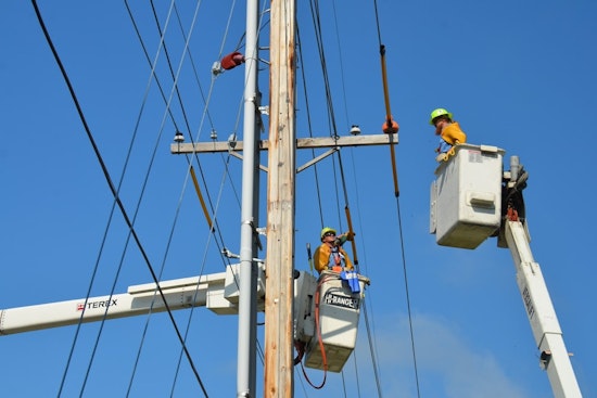 KCK Lineworker’s Death Rocks Quiet Block as BPU Honors Fallen Father