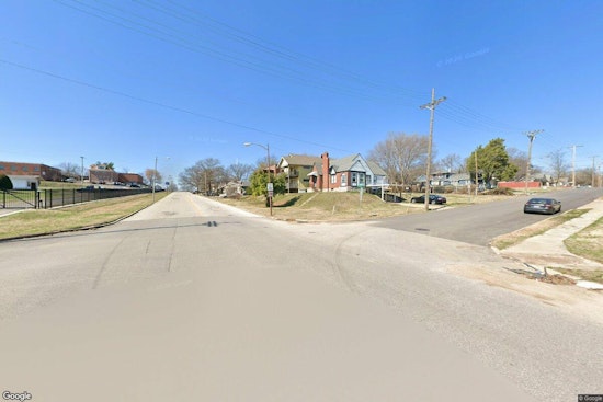 KCK Roof Standoff Ends Peacefully After Warrant Suspect Surrenders
