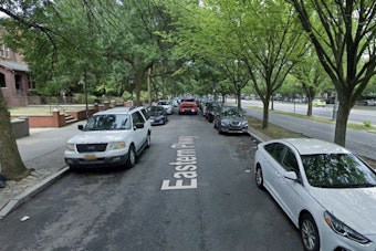 Knife-Wielding Man With Bat Walks Into Crown Heights Chabad, Gets Subdued By Worshippers
