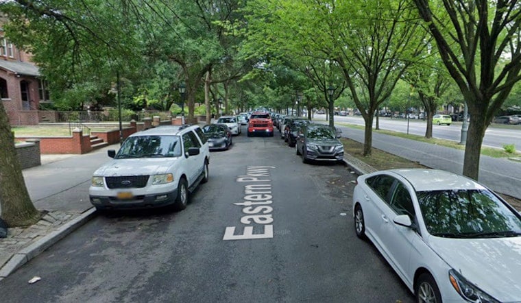 Knife-Wielding Man With Bat Walks Into Crown Heights Chabad, Gets Subdued By Worshippers