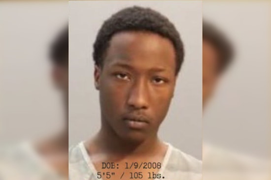 Knoxville Cops Hunt Armed Teen Suspect In Burglary Case