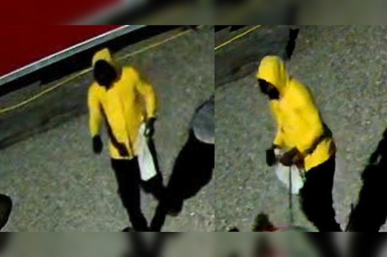 Knoxville police release photo after Washington Ave robberies