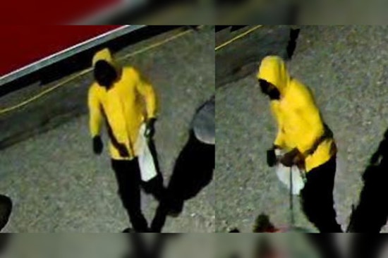 Knoxville police release photo after Washington Ave robberies