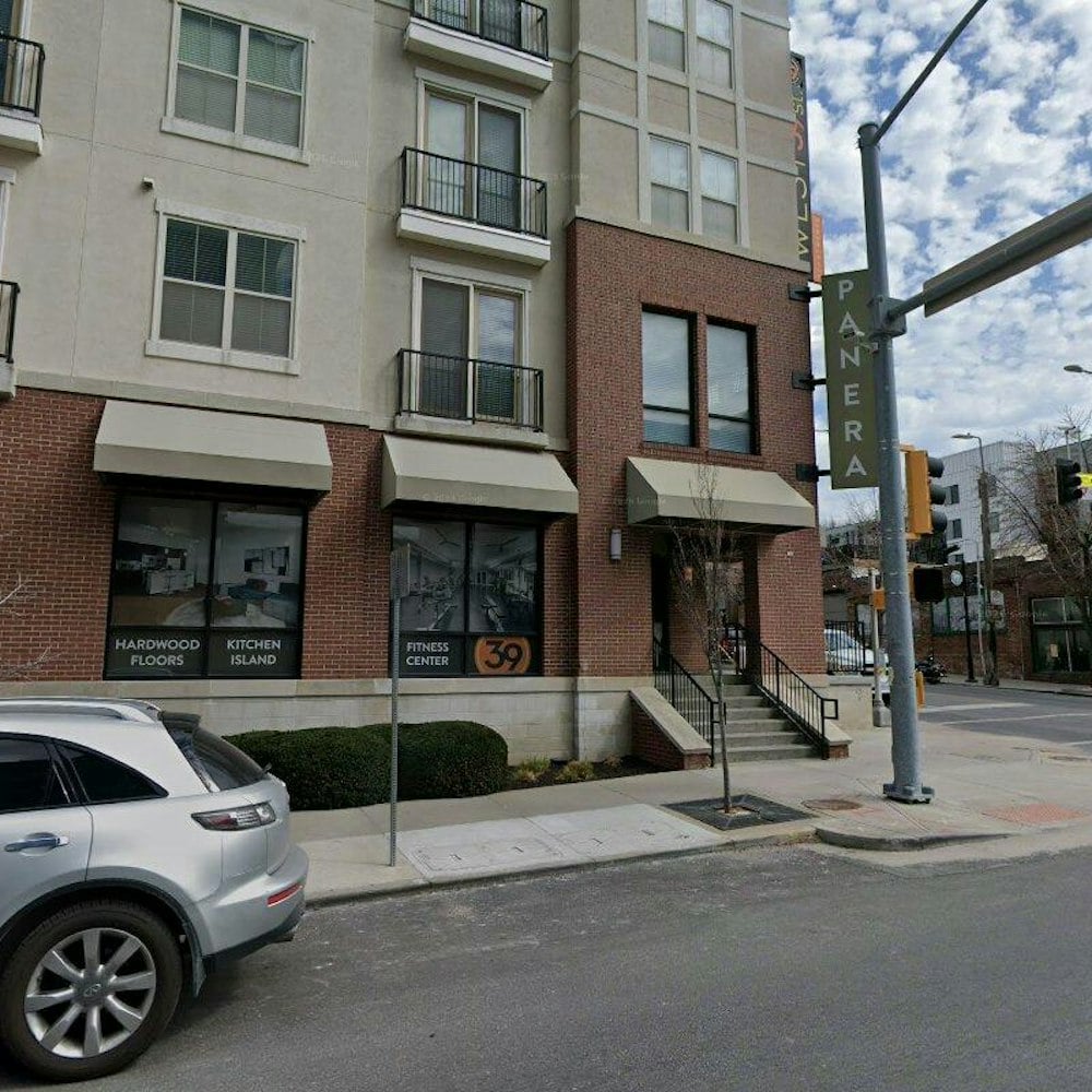 KU Med Workers Score New Biscuit Fix As Marigolds Moves Into Old Panera